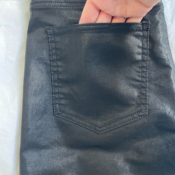 H&M Shiny Coated Jeggings, Size 6, fits like size 4 - Picture 4 of 6